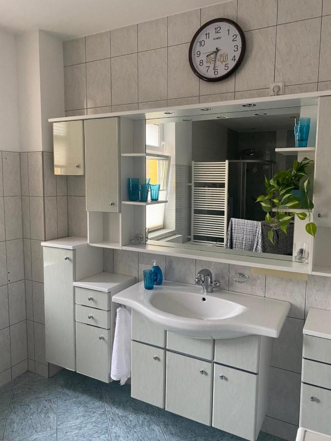 Ferienwohnung Mit Terrasse Aue  Bagian luar foto